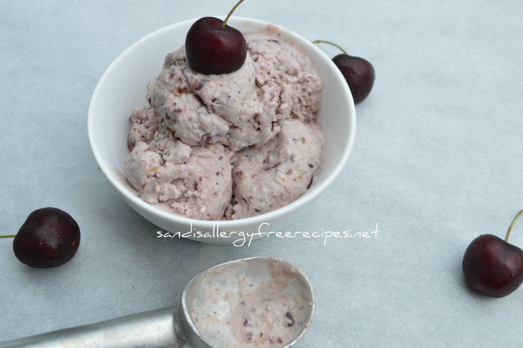 Cherry Cheese-Cake Ice Cream