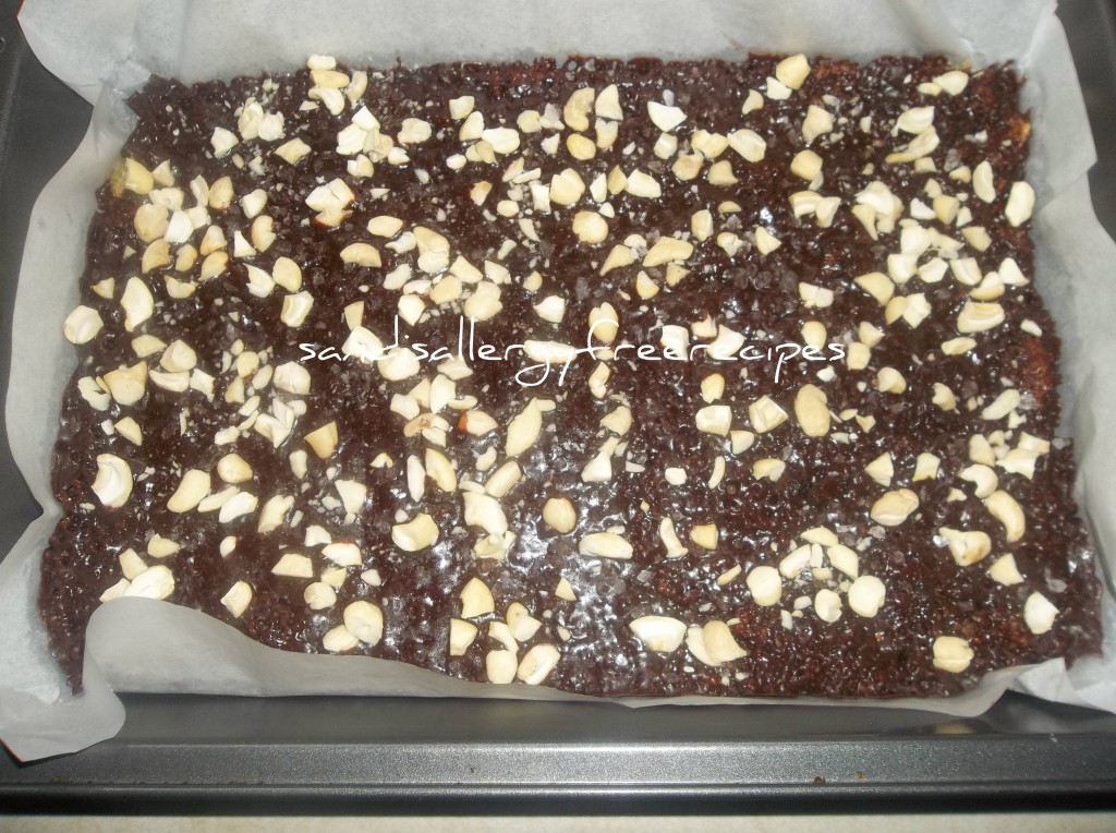 Salted Cashew Chewy Bars 4